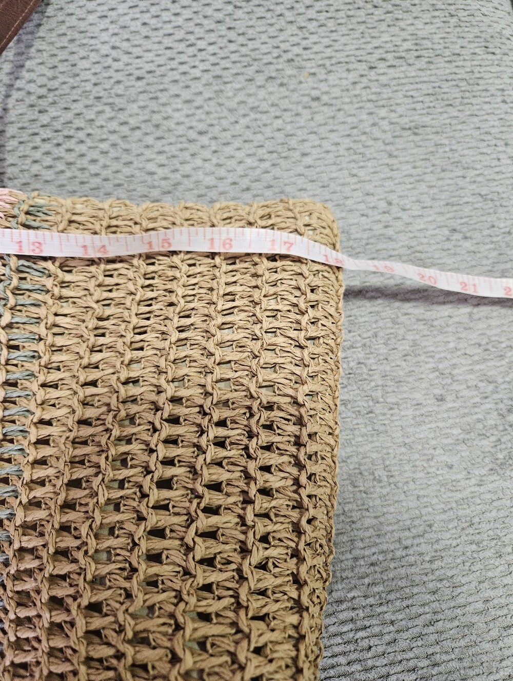 3/$15! Straw Tote Bag - Picture 3 of 8
